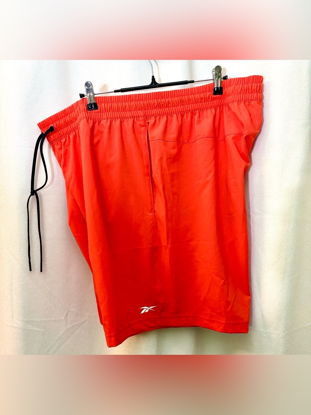 🏋️‍♀️🆕🏋🏽‍♂️ Reebok Men’s Orange Woven Athletic Shorts Size 2XL